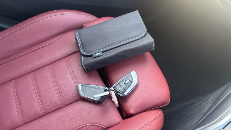 BMW 3 Series 330e M Sport 4dr Step Auto Saloon